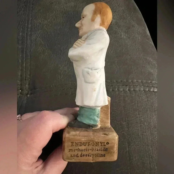 Abbott Pharmaceutical Internist Doctor figurine circa 1972 China Glass EUC - Picture 4 of 7